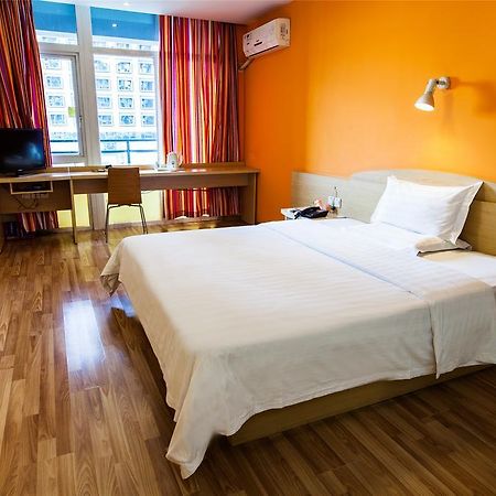 7Days Inn Chengdu North Railway Station Εξωτερικό φωτογραφία