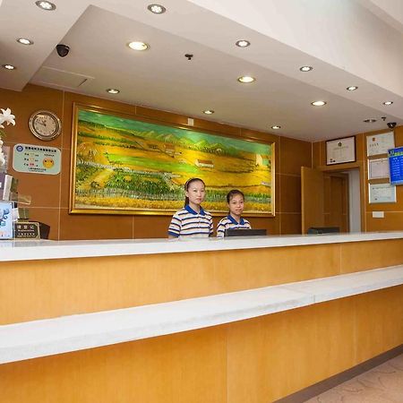 7Days Inn Chengdu North Railway Station Εξωτερικό φωτογραφία