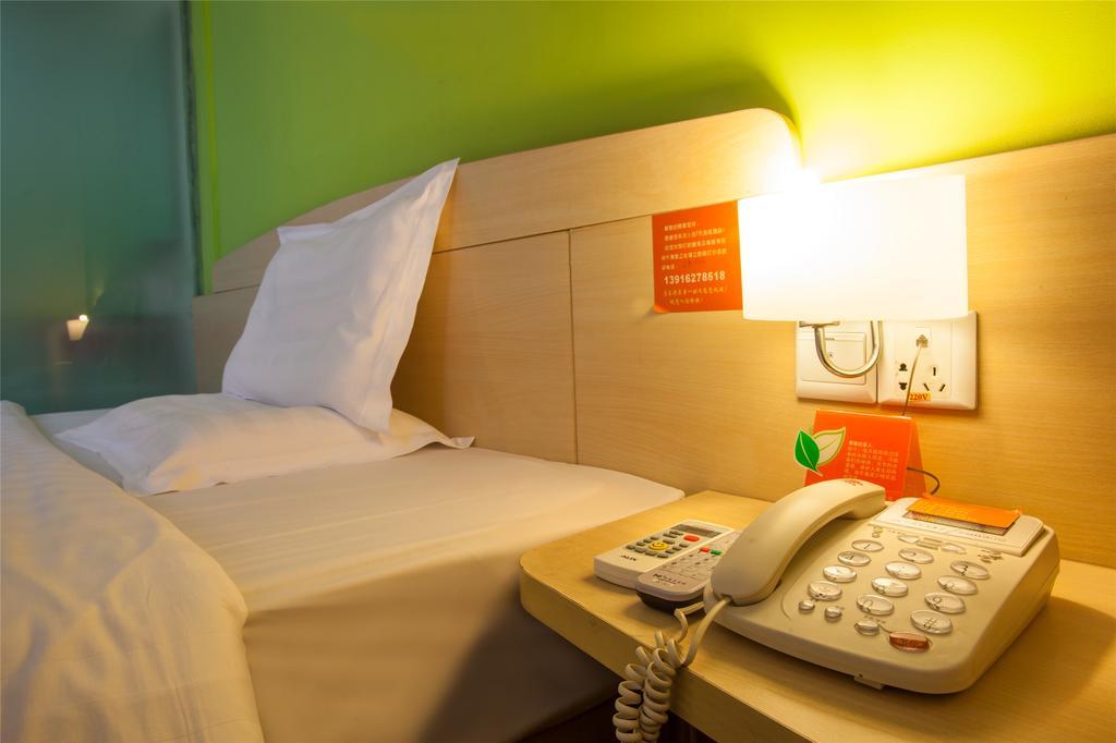 7Days Inn Chengdu North Railway Station Εξωτερικό φωτογραφία
