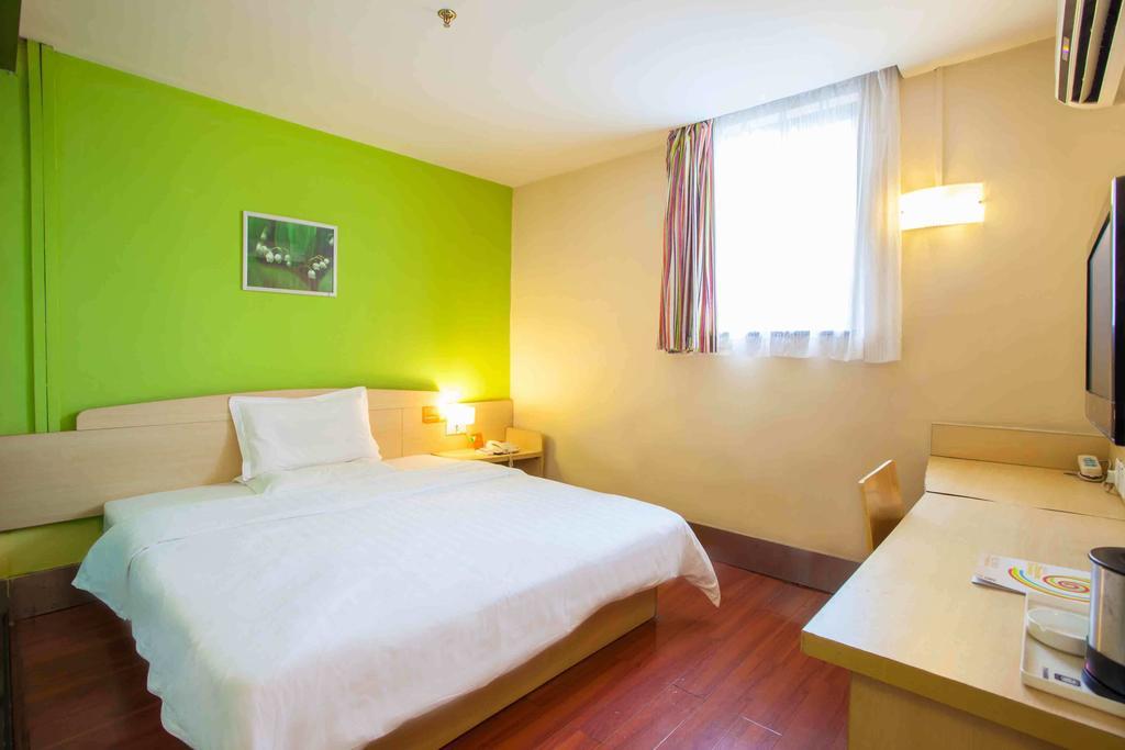 7Days Inn Chengdu North Railway Station Εξωτερικό φωτογραφία