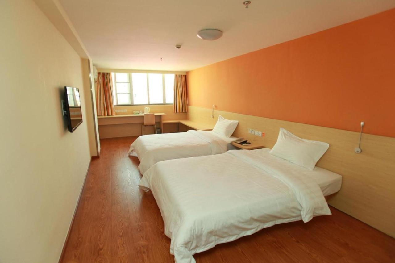 7Days Inn Chengdu North Railway Station Εξωτερικό φωτογραφία